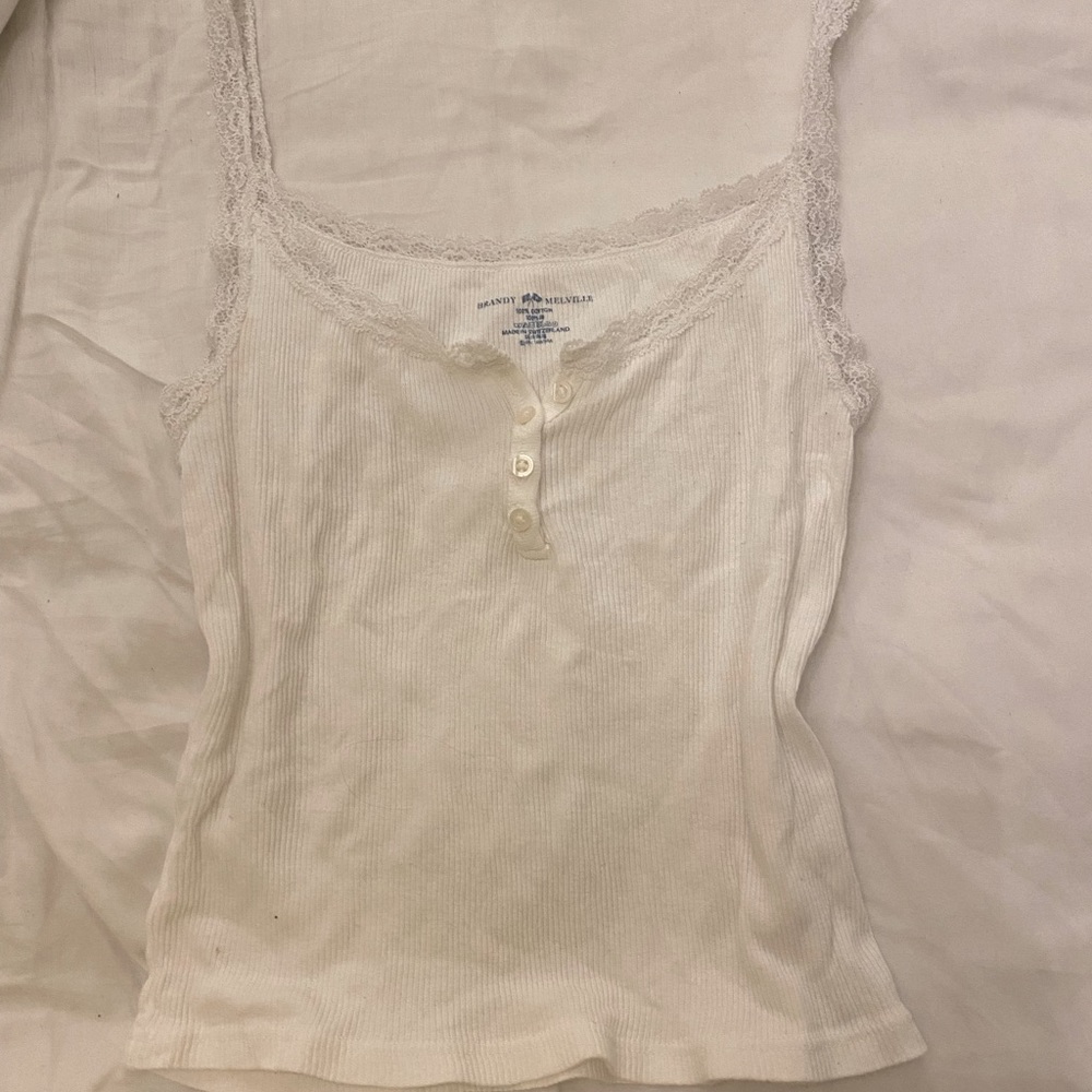 Brandy Melville laced white top